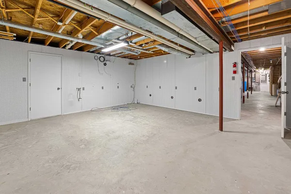 $679,900 | W6389 Lincoln Road, Van Dyne, WI 54979