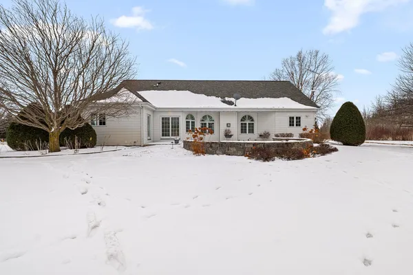 $679,900 | W6389 Lincoln Road, Van Dyne, WI 54979