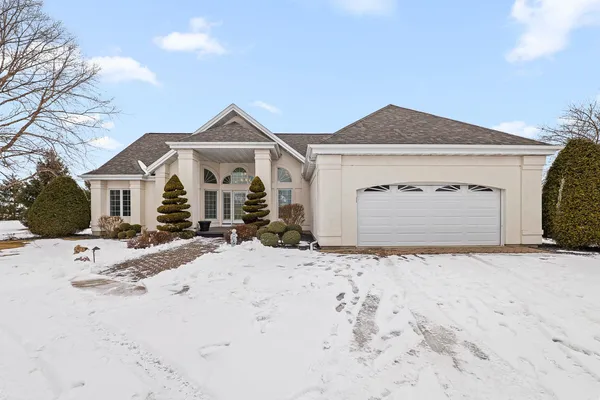 $679,900 | W6389 Lincoln Road, Van Dyne, WI 54979