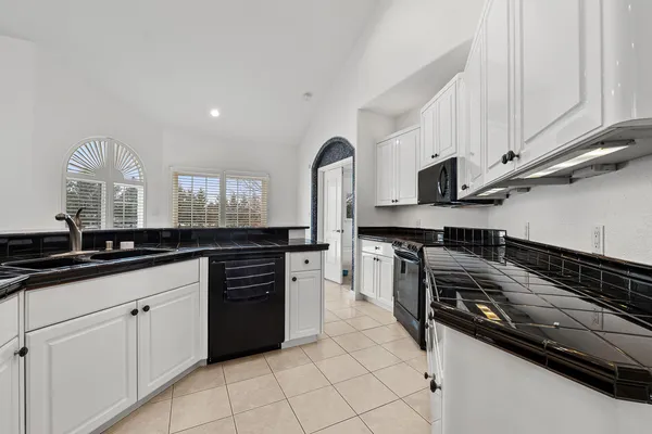 $679,900 | W6389 Lincoln Road, Van Dyne, WI 54979