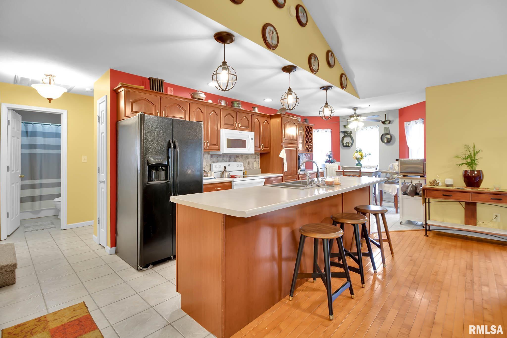 8034 Southfork Road Marion, IL 62959 - Photo 8 of 32