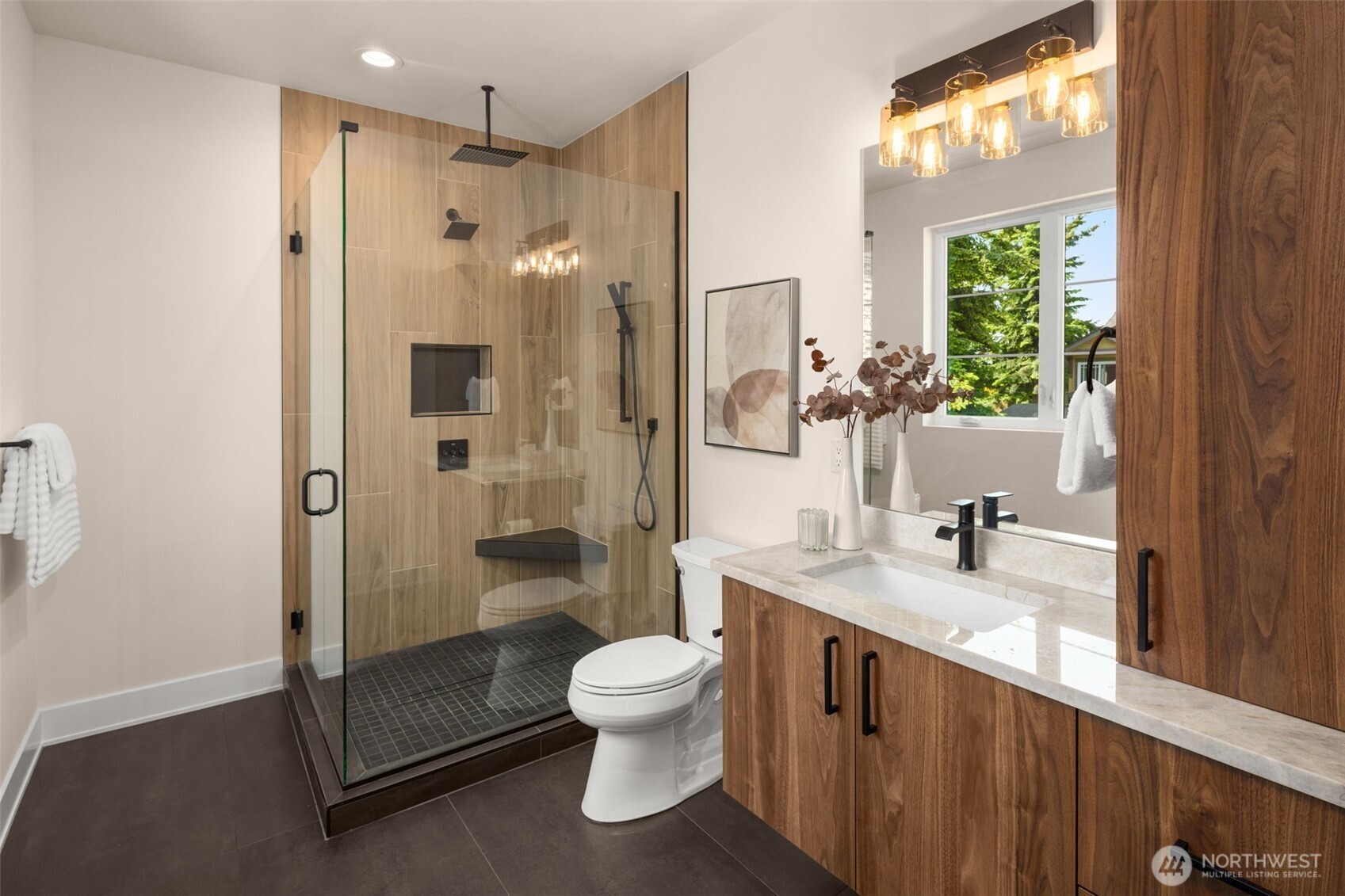 4800 52nd Avenue Southwest Seattle, WA 98116 - Photo 27 of 40