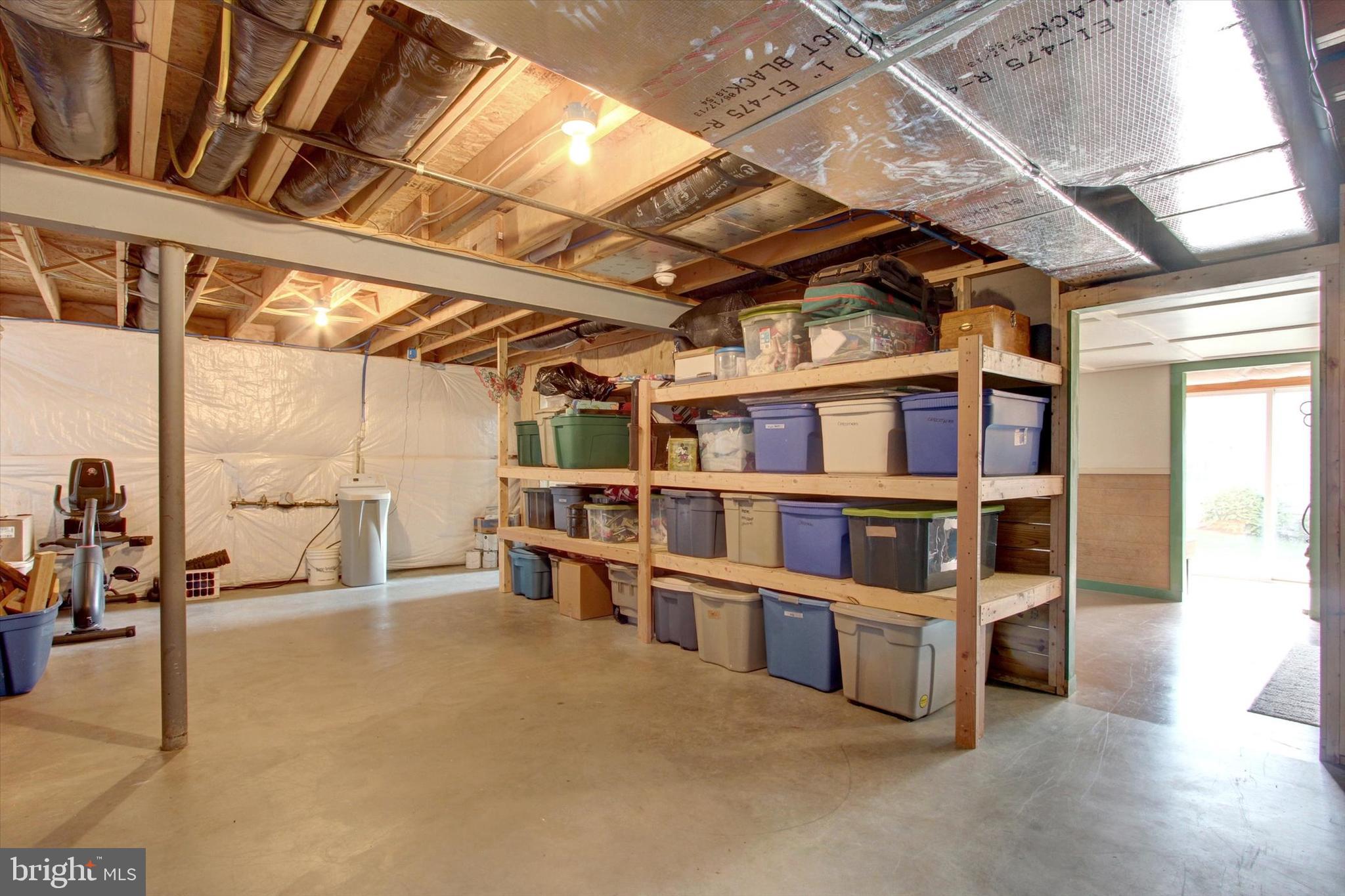 118 Fairplay Road Gettysburg, PA 17325 - Photo 31 of 43 a view of livingroom with furniture