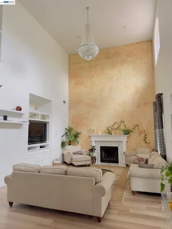 $799,999 | 1233 Plaza Court, Tracy, CA 95377