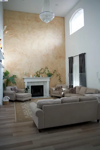 $819,888 | 1233 Plaza Court, Tracy, CA 95377