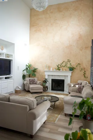 $819,888 | 1233 Plaza Court, Tracy, CA 95377