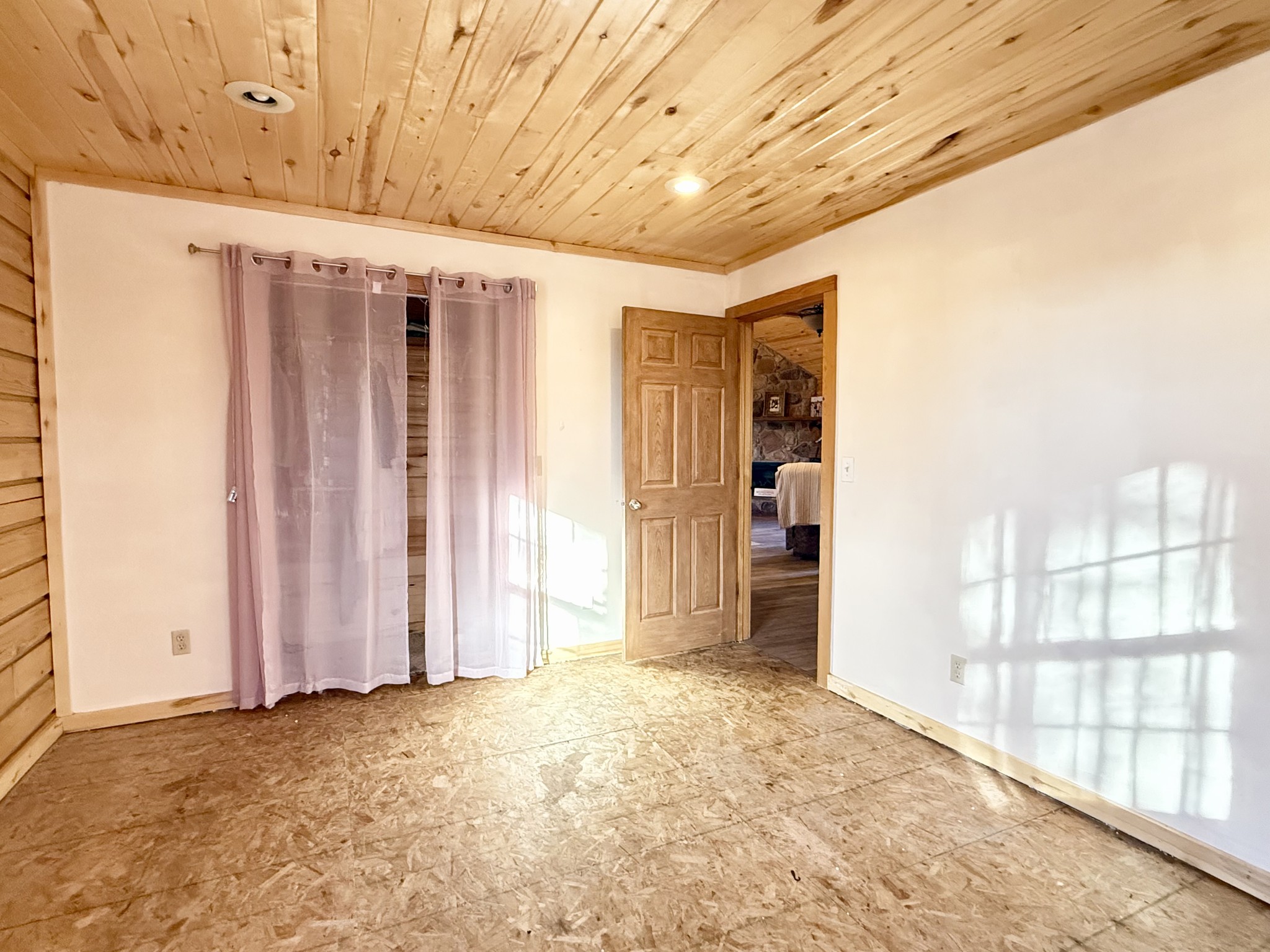 6843 Rabbit Creek Road Buchanan, TN 38222 - Photo 36 of 61 a view of an empty room with a window