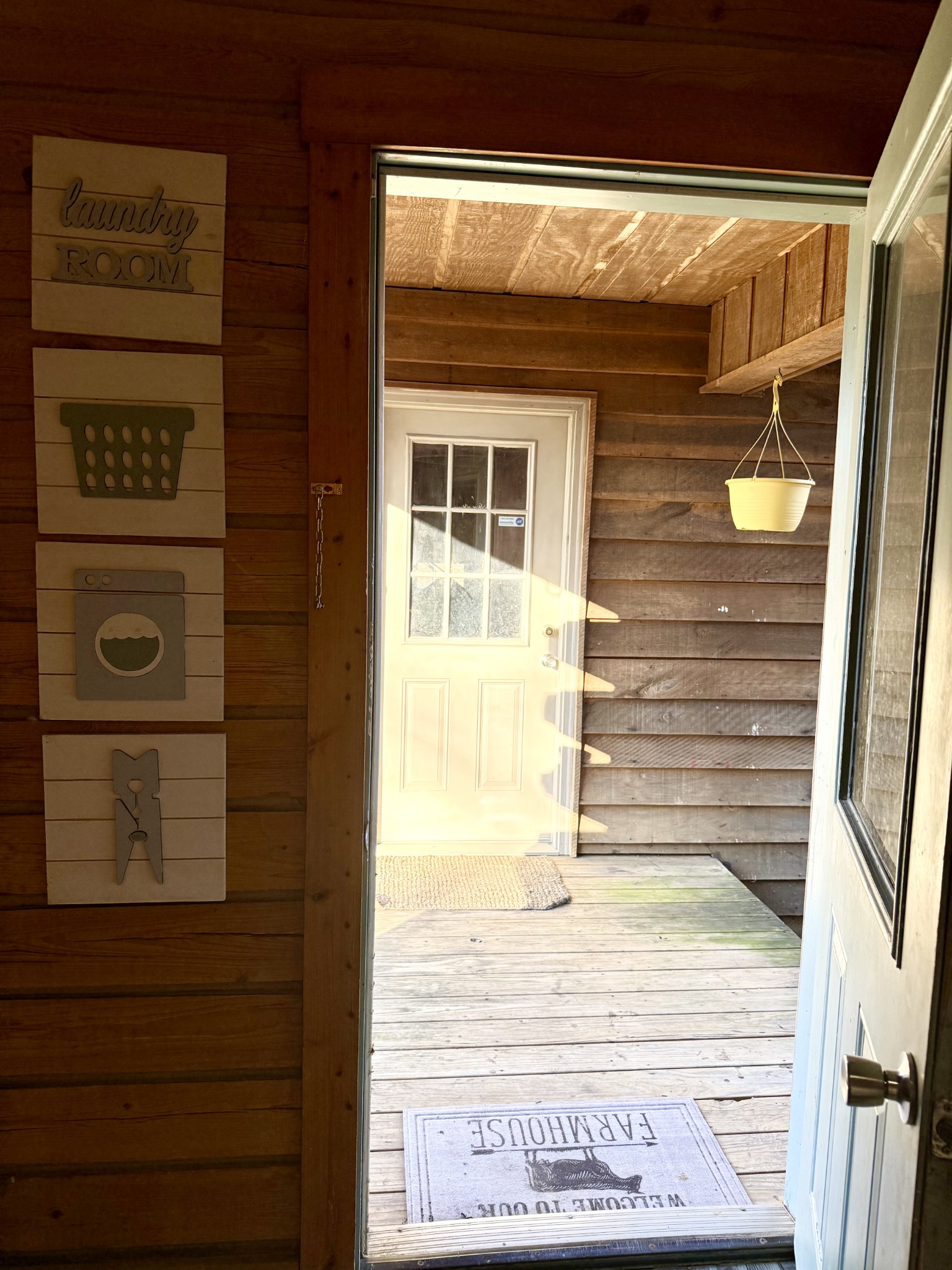 6843 Rabbit Creek Road Buchanan, TN 38222 - Photo 48 of 61 a view of a door of the house
