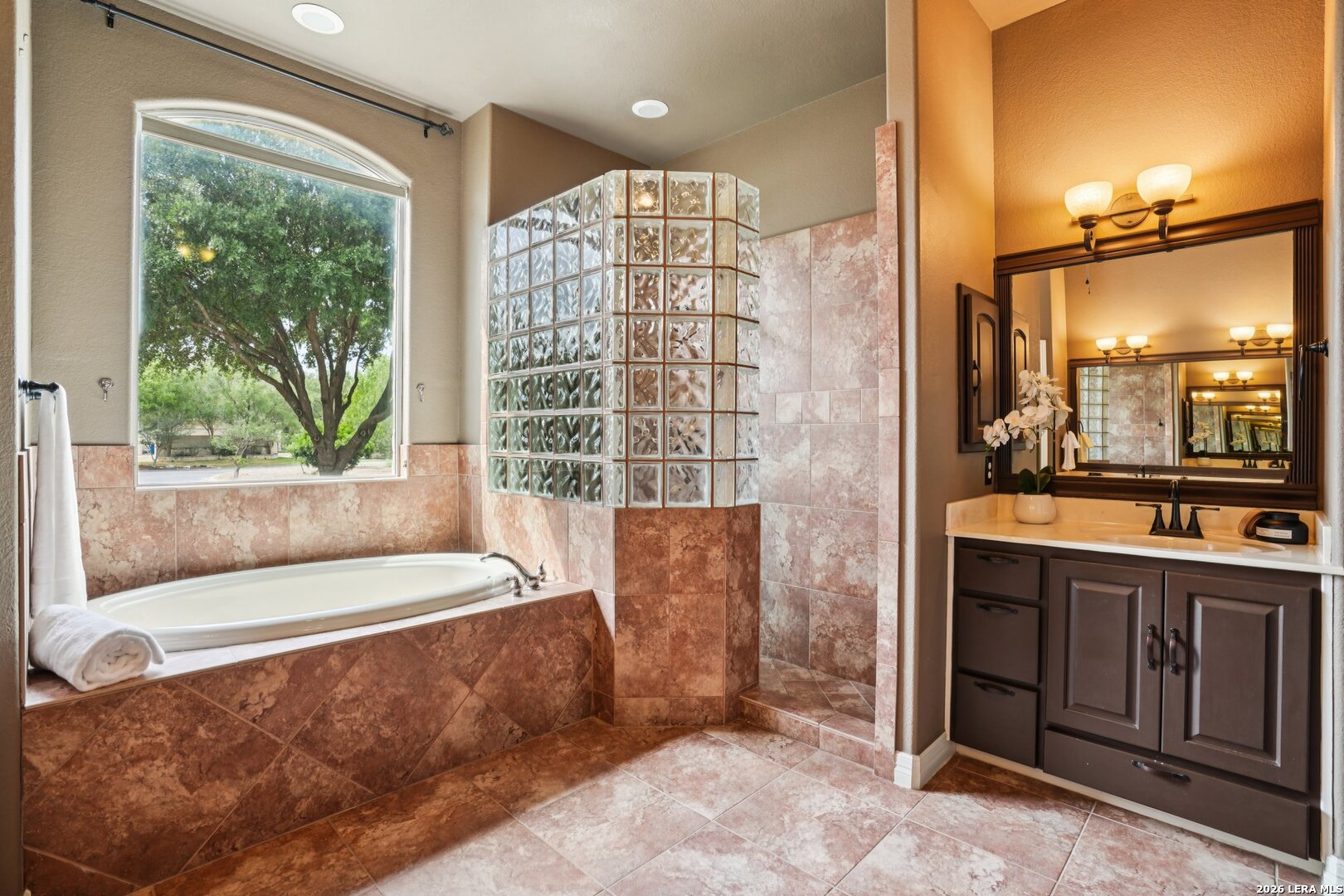 9816 Bode Circle Garden Ridge, TX 78266 - Photo 20 of 47