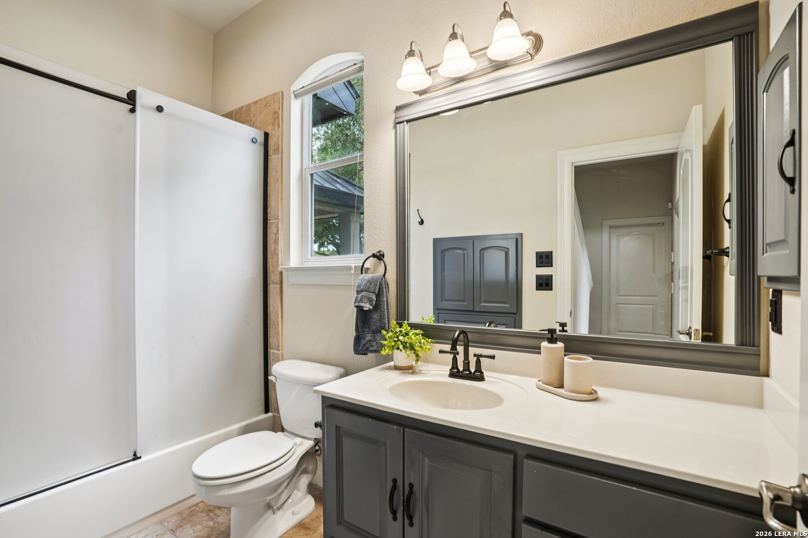 9816 Bode Circle Garden Ridge, TX 78266 - Photo 23 of 47