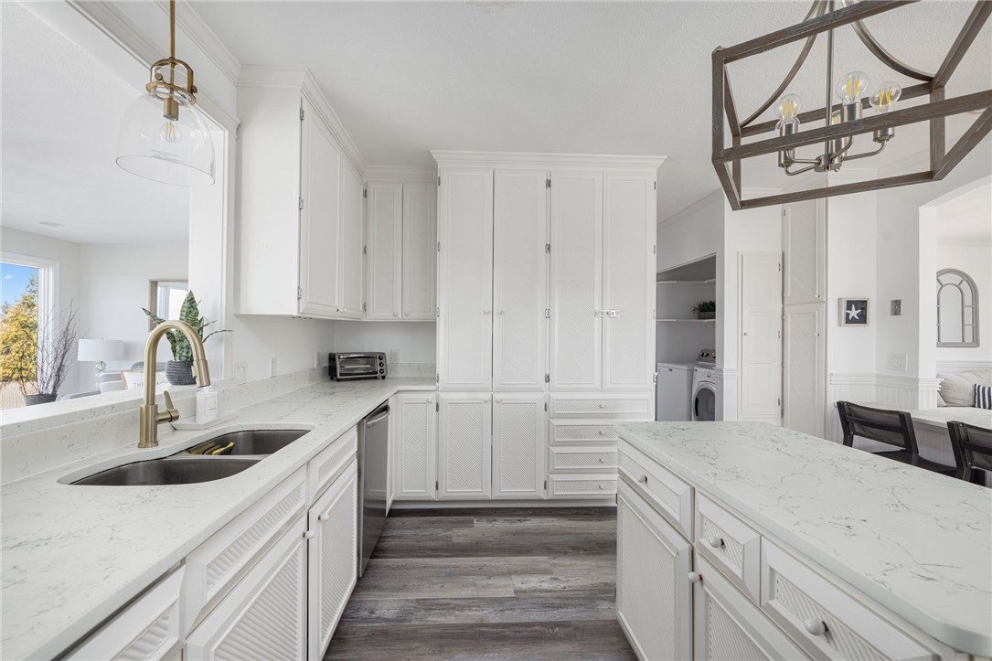 13 Dunes Road Narragansett, RI 02882 - Photo 19 of 47