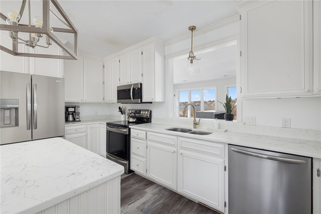 13 Dunes Road Narragansett, RI 02882 - Photo 20 of 47