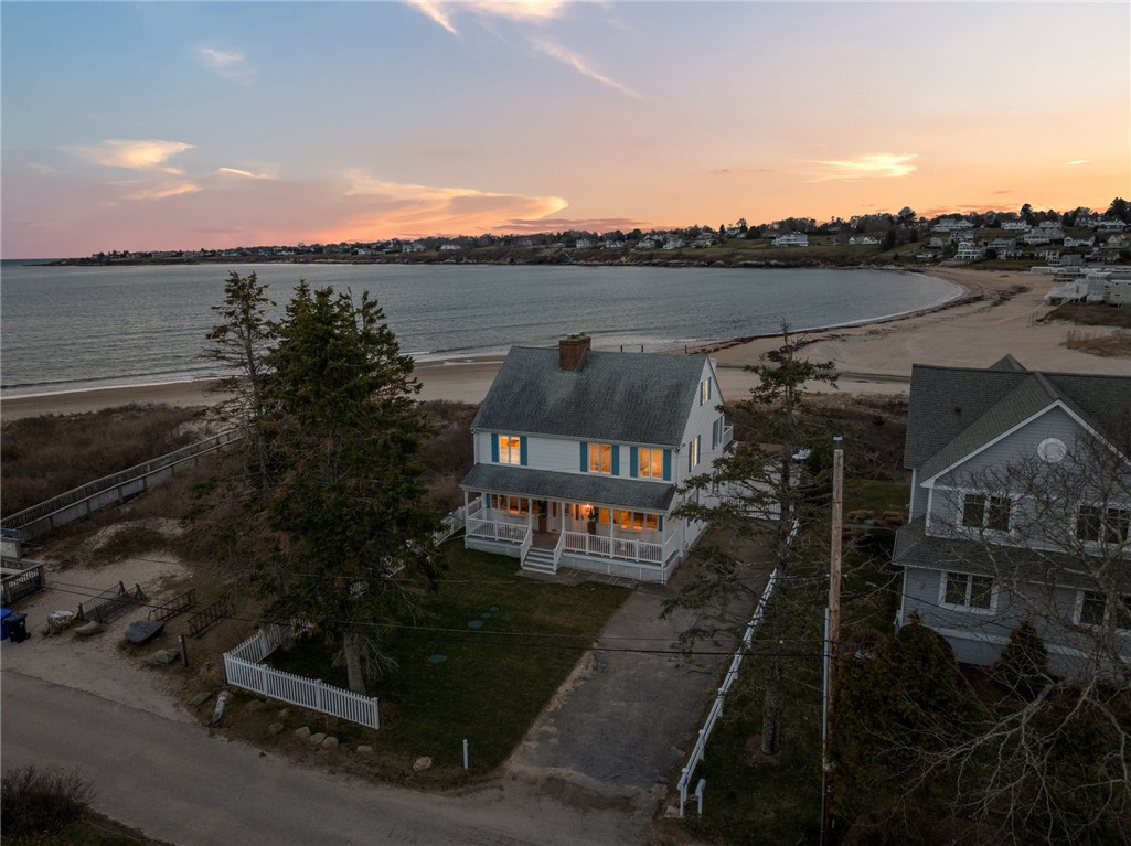 13 Dunes Road Narragansett, RI 02882 - Photo 3 of 47