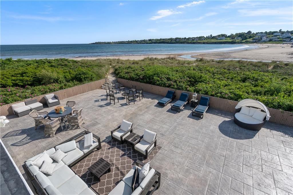 13 Dunes Road Narragansett, RI 02882 - Photo 9 of 47