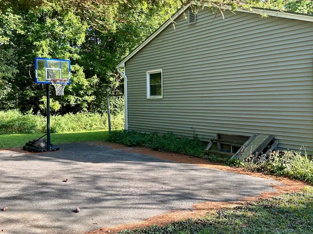 $450,000 | 22 Lawrence Heights, Jericho, VT 05465