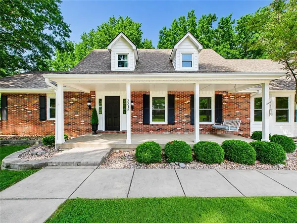 $1,100,000 | 3318 South Bellechase Drive, Grain Valley, MO 64029