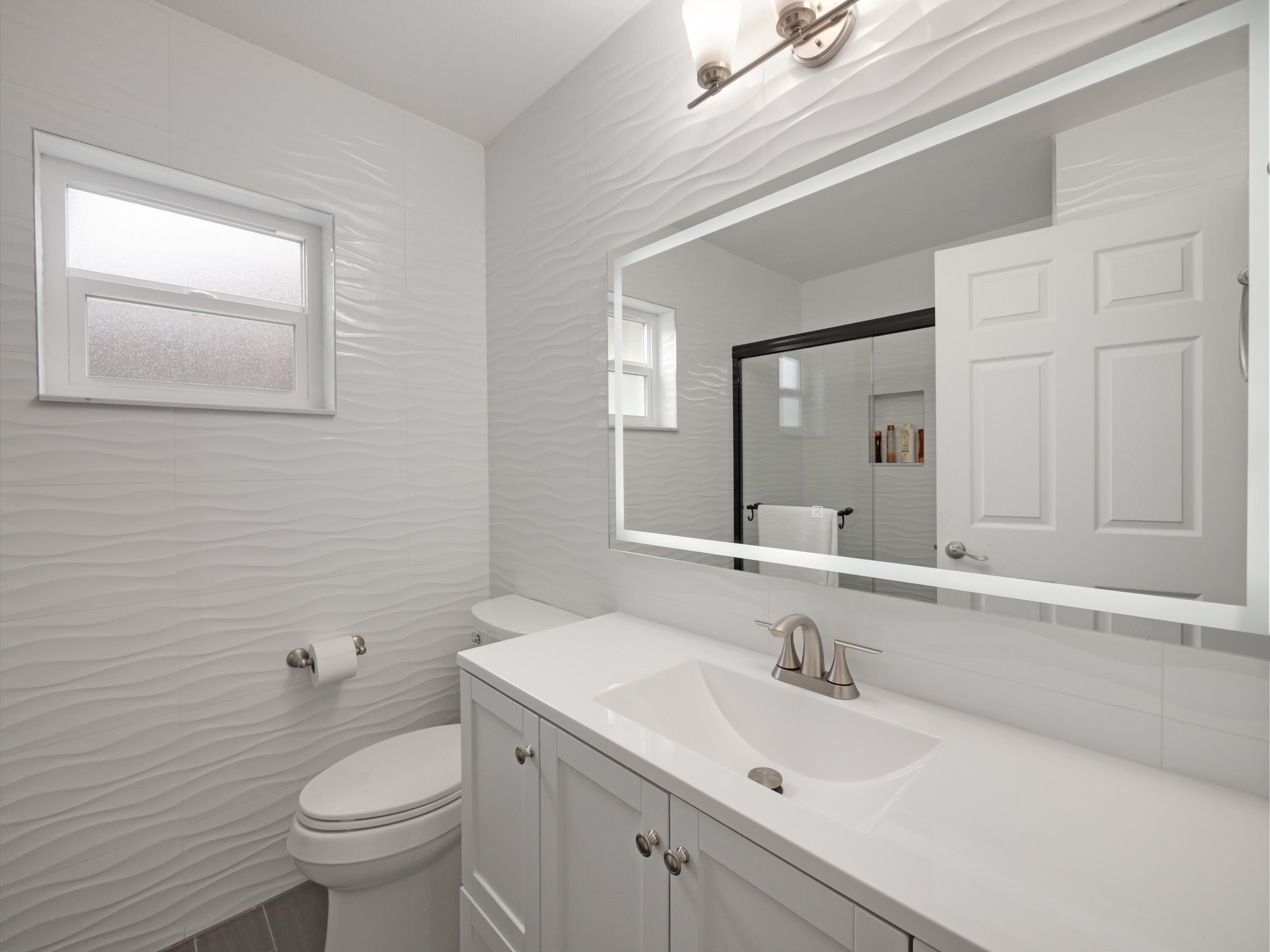 23393 Lago Mar Circle Boca Raton, FL 33433 - Photo 15 of 23 11-print-011