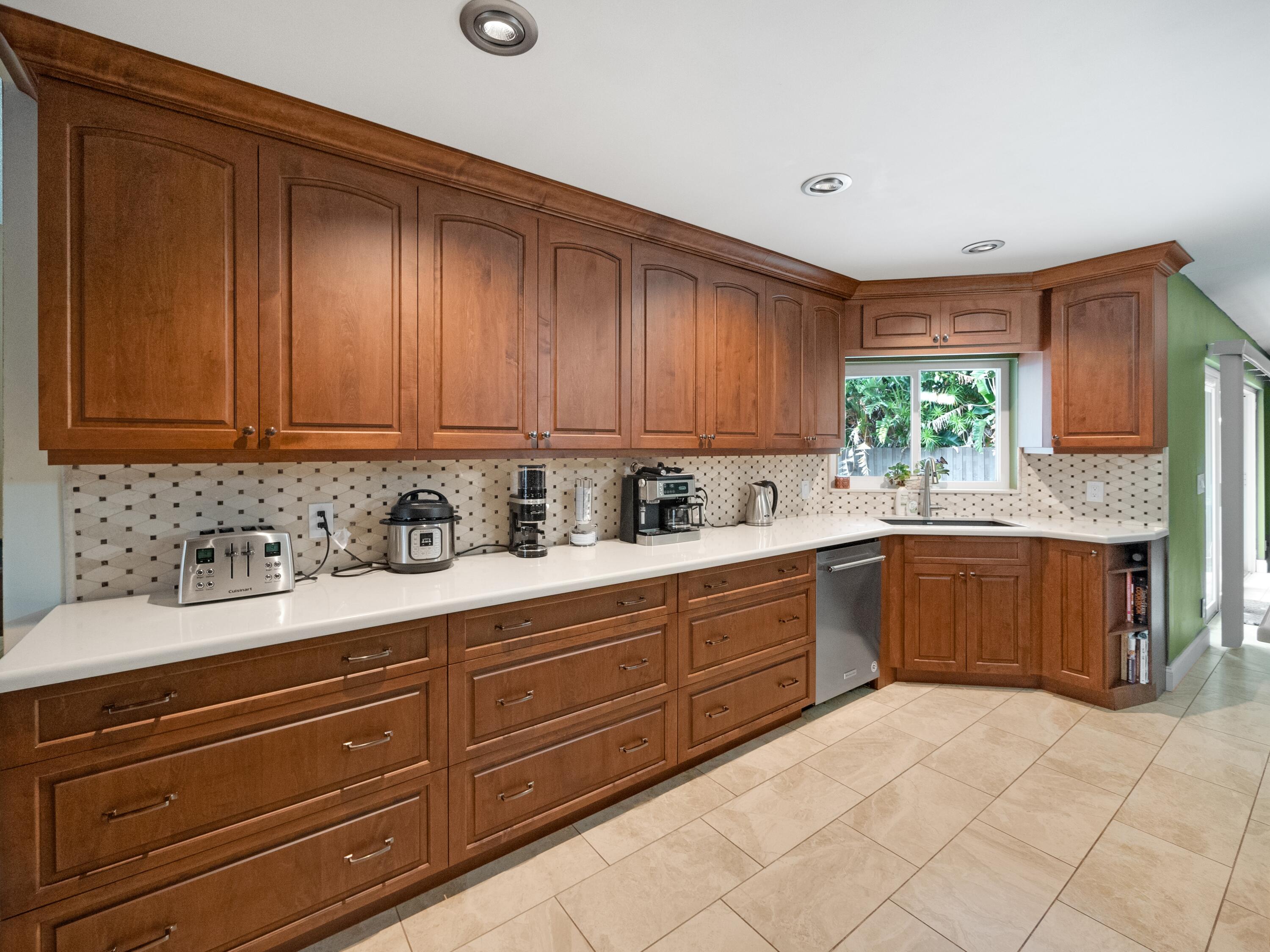 23393 Lago Mar Circle Boca Raton, FL 33433 - Photo 6 of 23 17-print-017