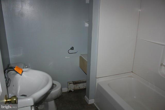 105 Springhouse Road Shippensburg, PA 17257 - Photo 4 of 14 Bath
