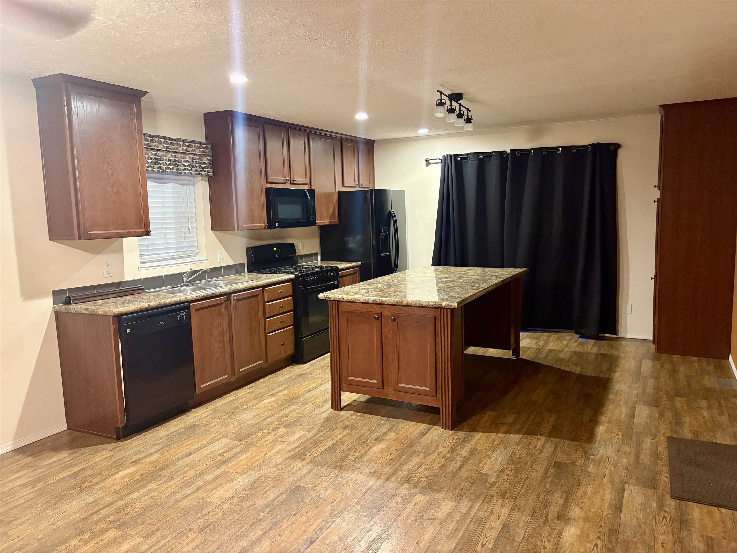 424 32 Road, Unit 409 Clifton, CO 81520 - Photo 9 of 21 Gallery Image 9