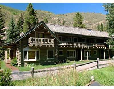2883 Kinnikinnick Road, Unit B7 Vail, CO 81657 - Photo 1 of 5 Primary Photo