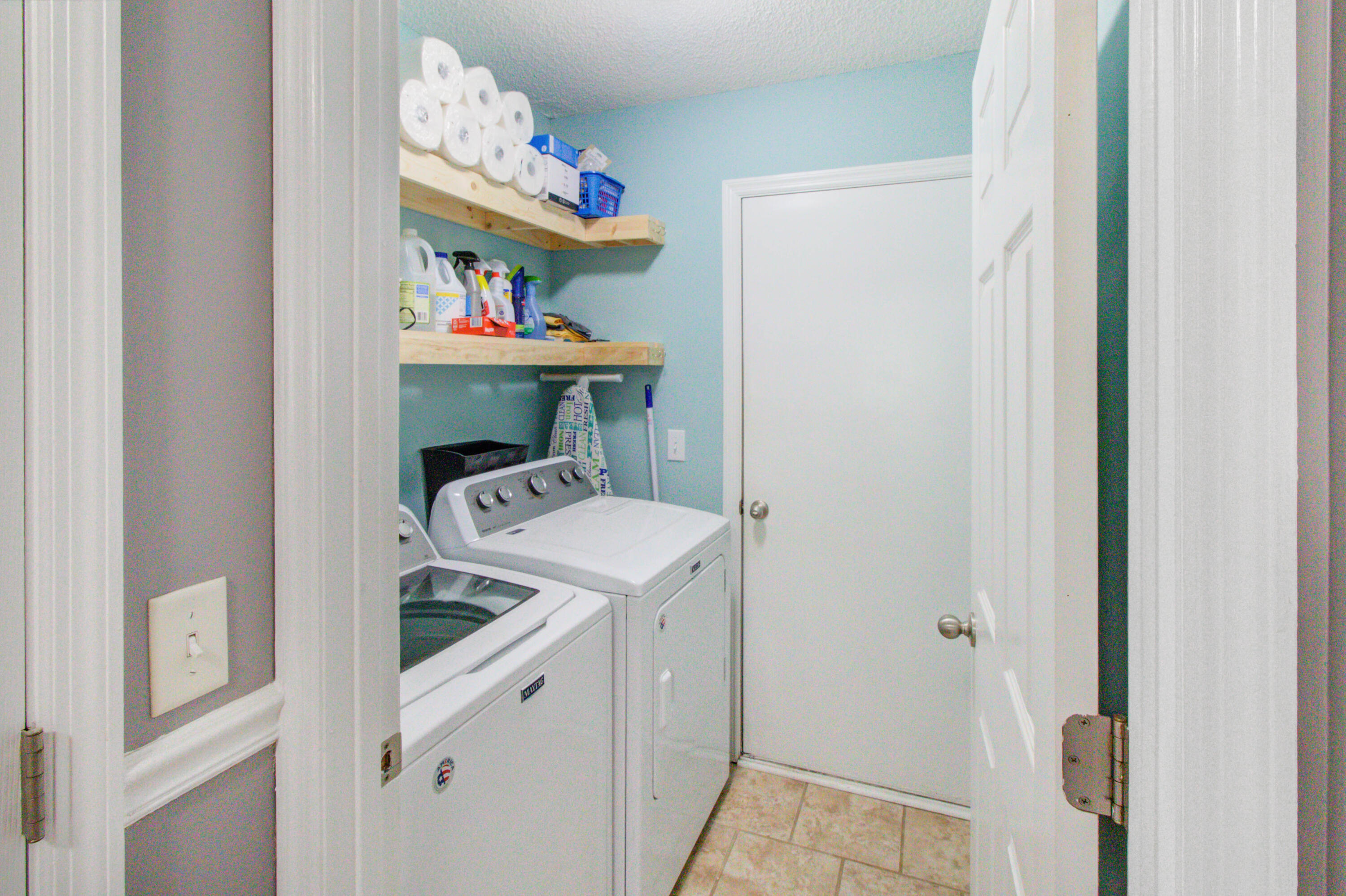 102 Quendon Court Summerville, SC 29485 - Photo 20 of 27 Laundry