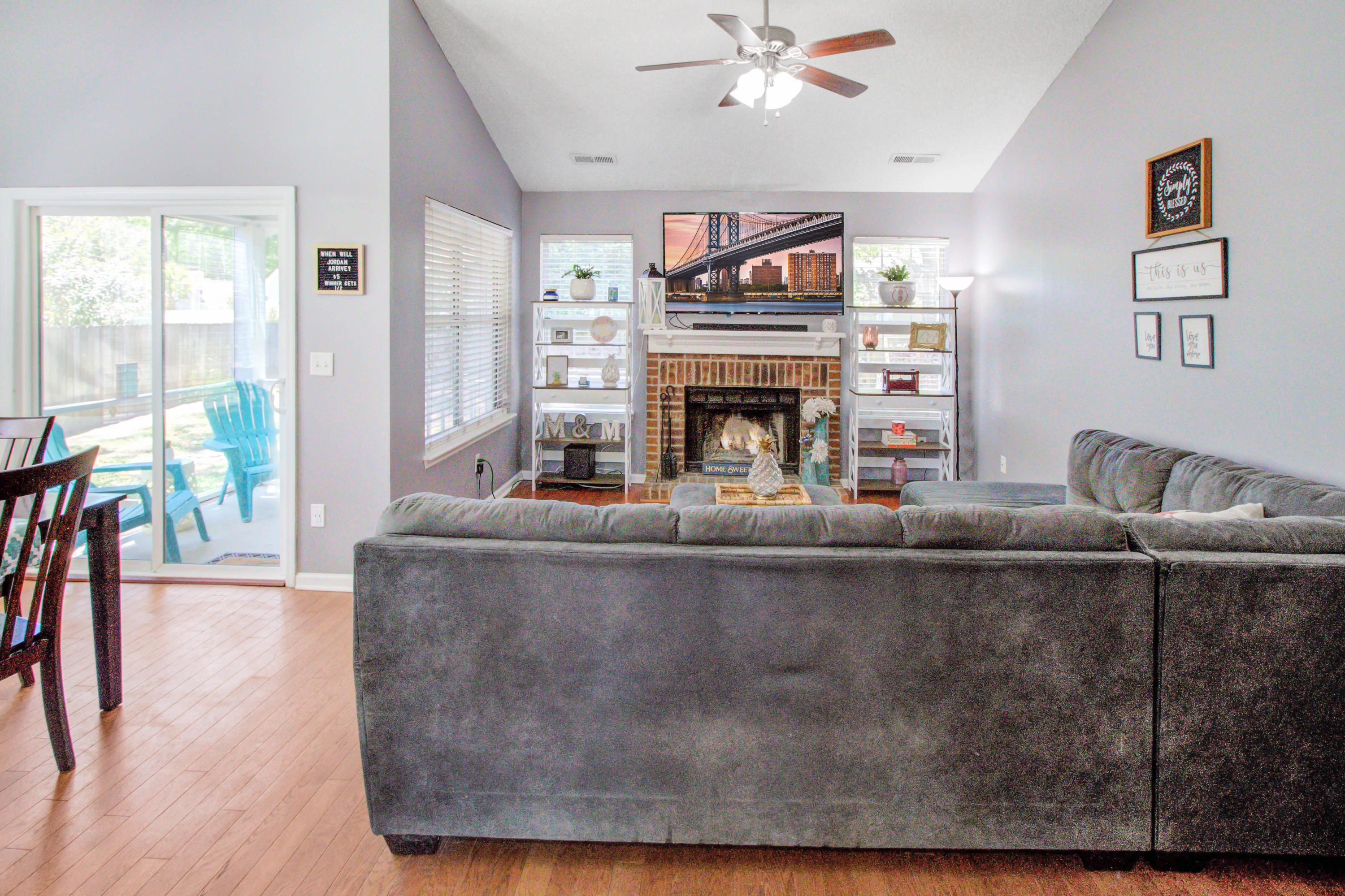 102 Quendon Court Summerville, SC 29485 - Photo 4 of 27 Family Room