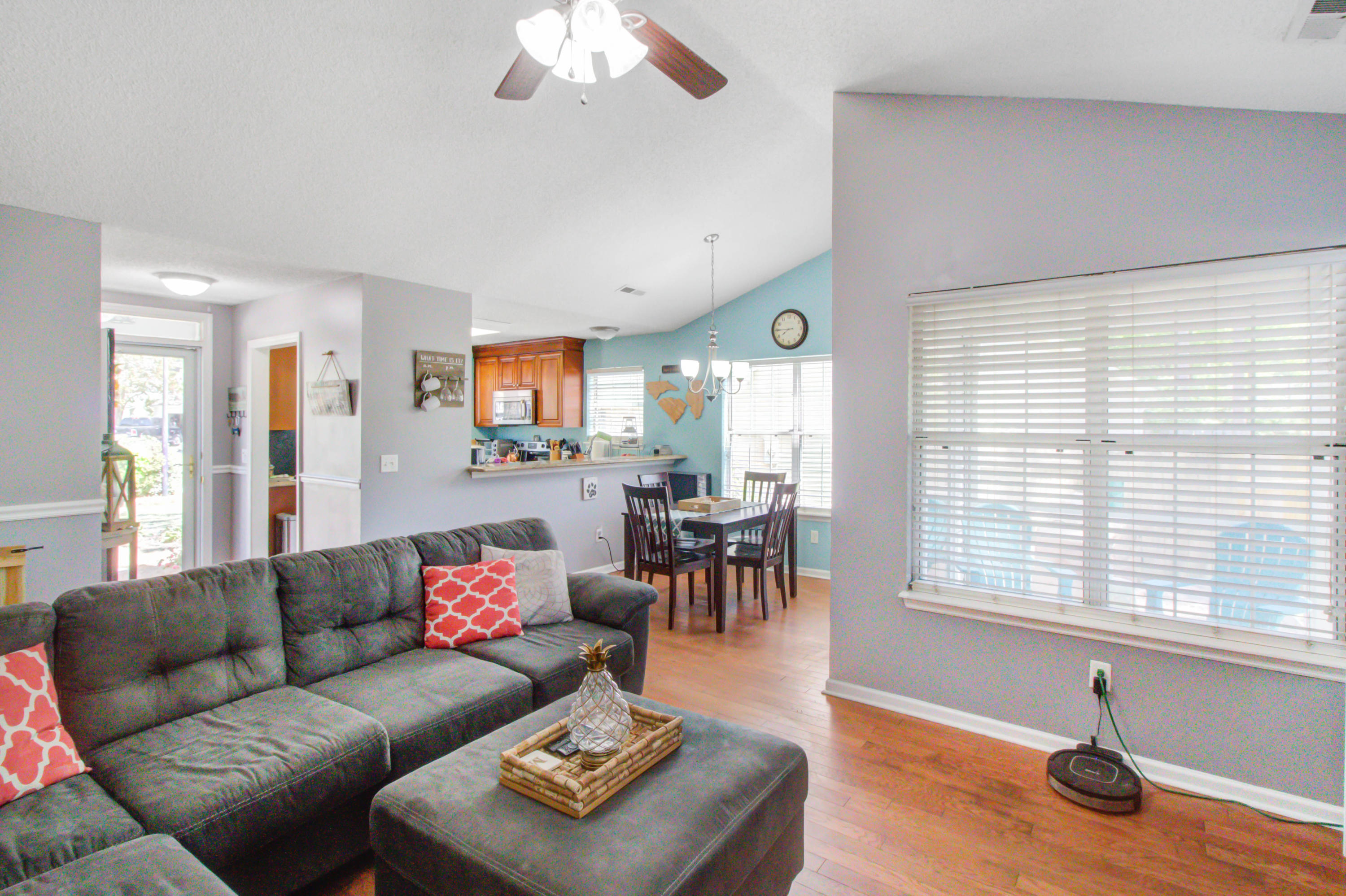 102 Quendon Court Summerville, SC 29485 - Photo 6 of 27 Family Room