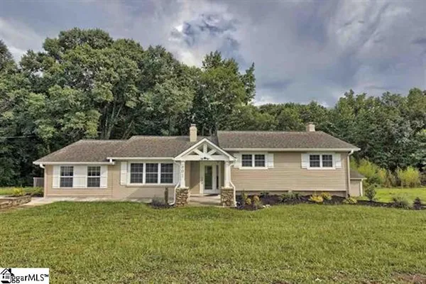 $769,900 | 801 West Georgia Road, Simpsonville, SC 29680