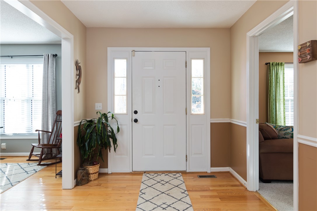 510 West Quincy Road Seneca, SC 29678 - Photo 5 of 45 Gallery Image 5