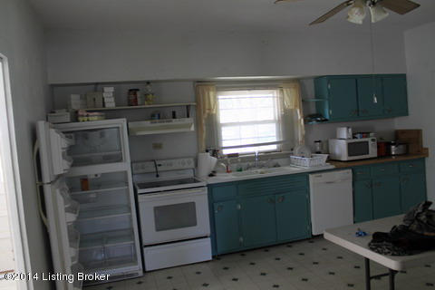 3718 Broad Ford Road Clarkson, KY 42726 - Photo 12 of 22 IMG_4919_resize