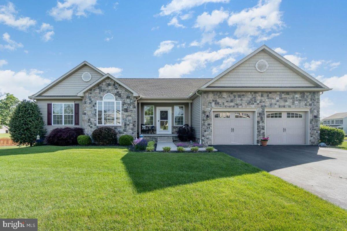 6 Boulder Road Hanover, PA 17331 - Photo 1 of 40