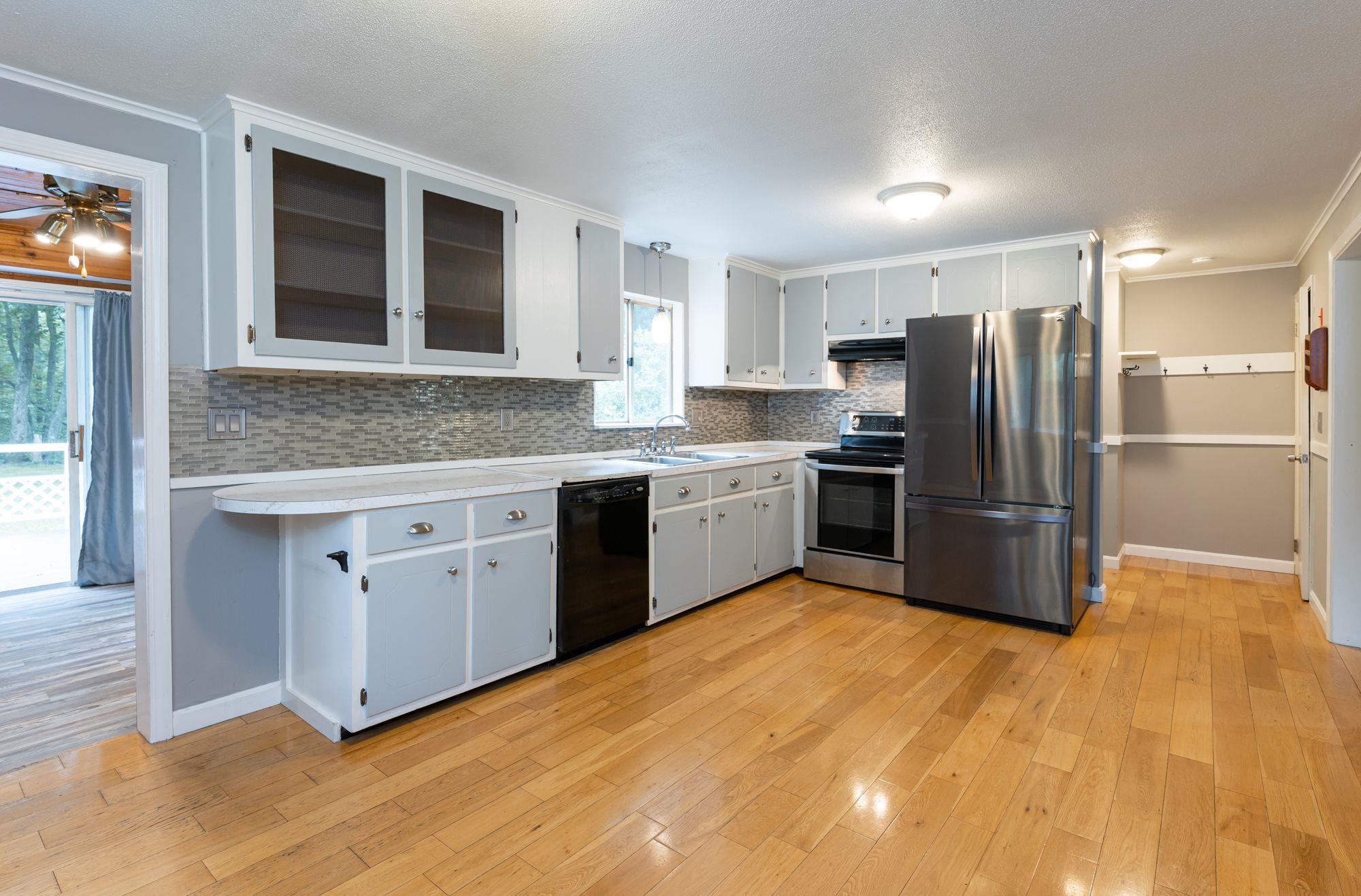 38 Pollard Road, Unit B Plaistow, NH 03865 - Photo 2 of 18