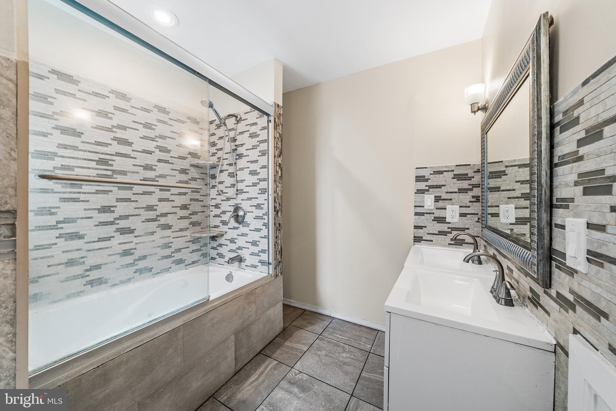 2003 South 7th Street, Unit 2 Philadelphia, PA 19148 - Photo 22 of 27
