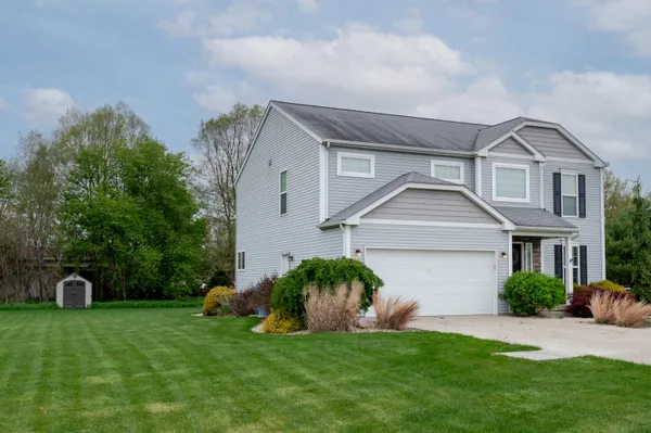 $400,000 | 69218 Sundance Drive, Edwardsburg, MI 49112