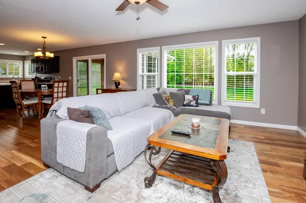 $400,000 | 69218 Sundance Drive, Edwardsburg, MI 49112