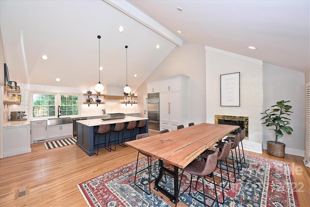 6620 Newhall Road Charlotte, NC 28270 - Photo 3 of 33 Gallery Image 3