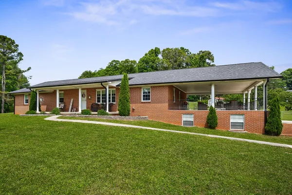 $667,500 | 1069 McGregor Lane, Cookeville, TN 38501