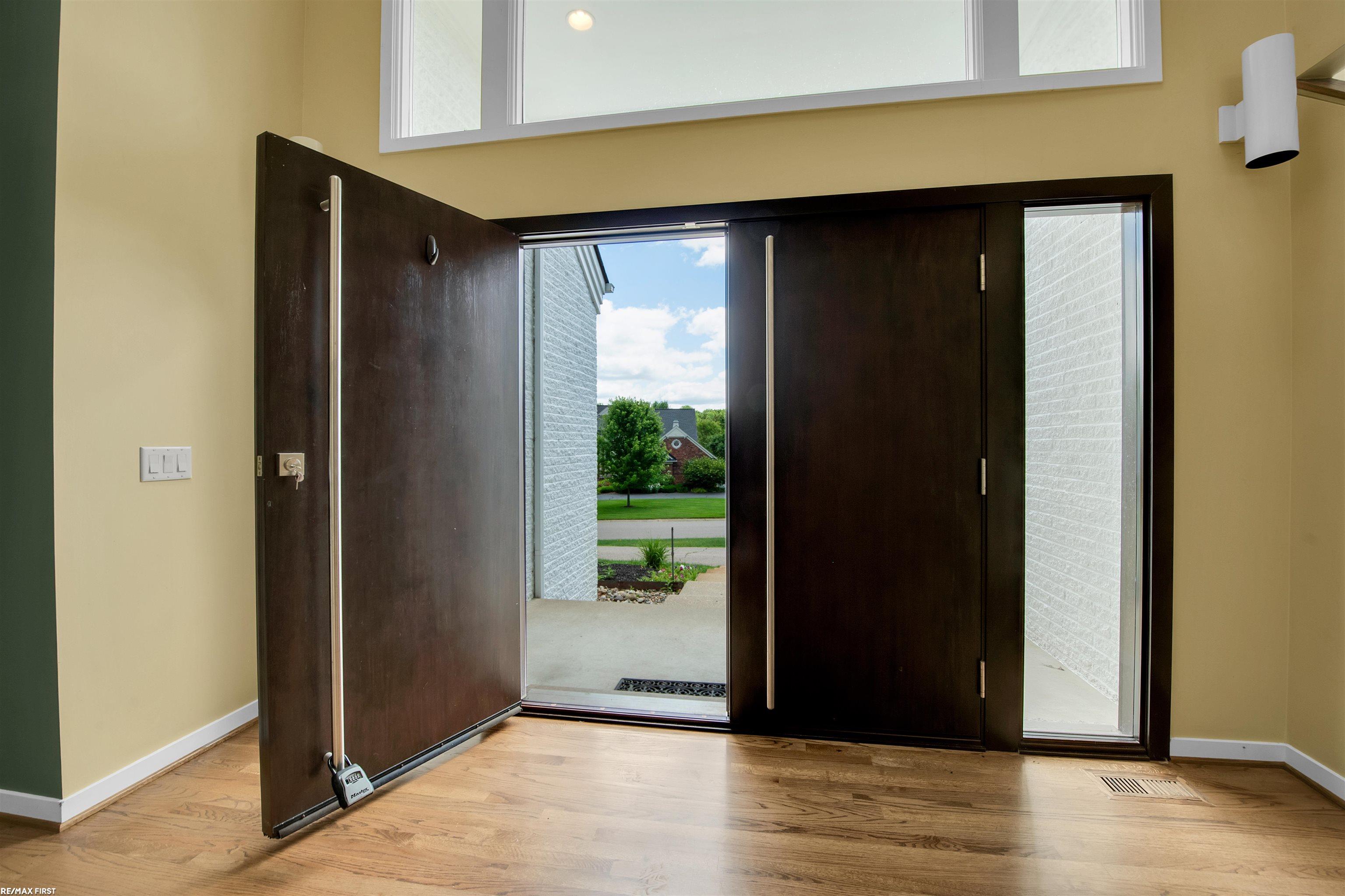 5114 Stonehenge Drive Rochester, MI 48306 - Photo 4 of 53