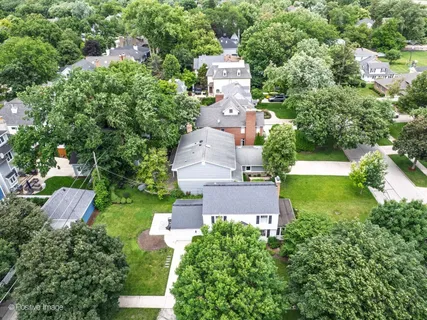 $799,000 | 541 East Hickory Street, Hinsdale, IL 60521