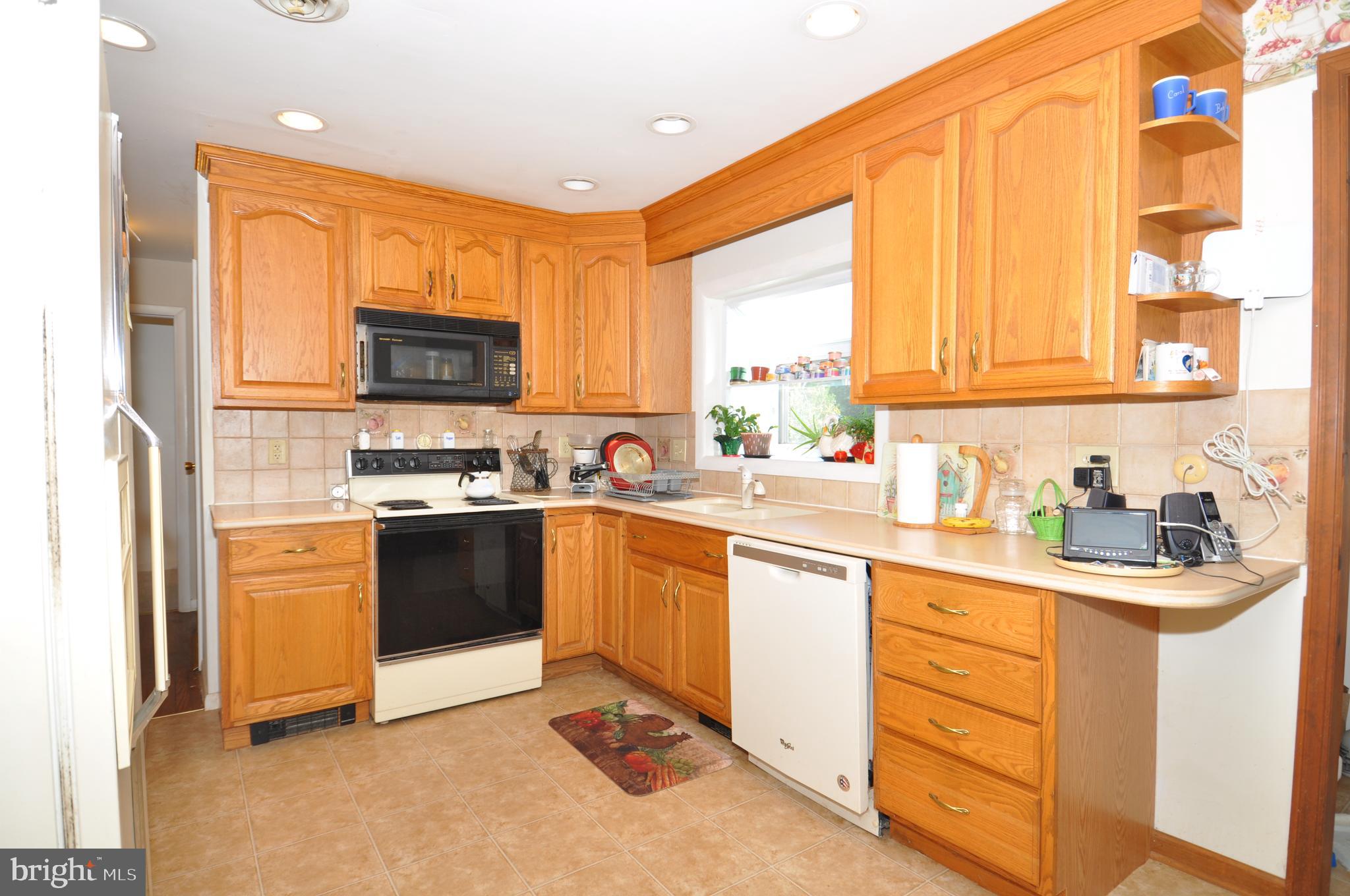 580 Smithville Road Southampton, NJ 08088 - Photo 4 of 41 Gallery Image 4