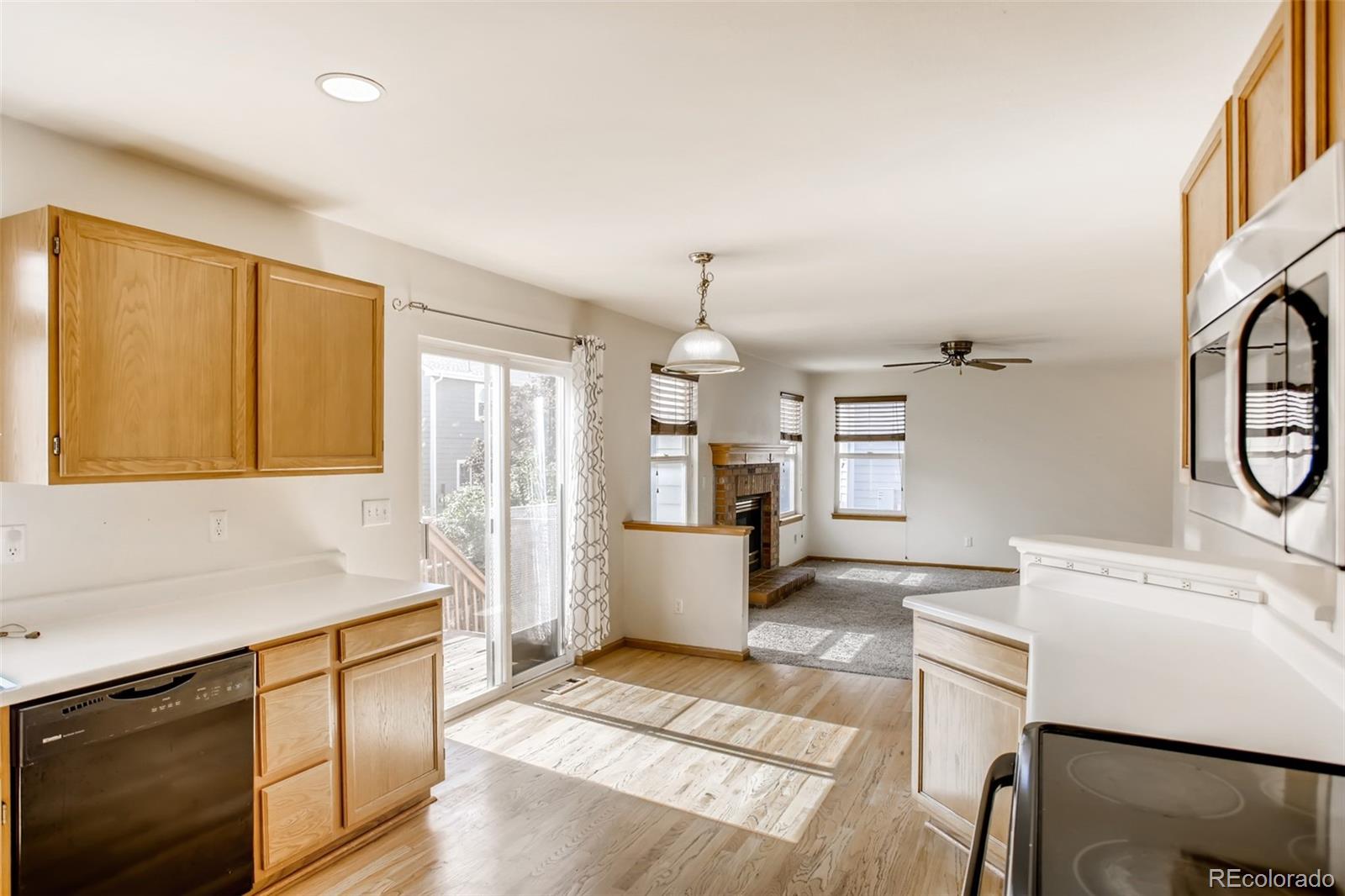 9764 Bucknell Court Highlands Ranch, CO 80129 - Photo 9 of 28 Gallery Image 9