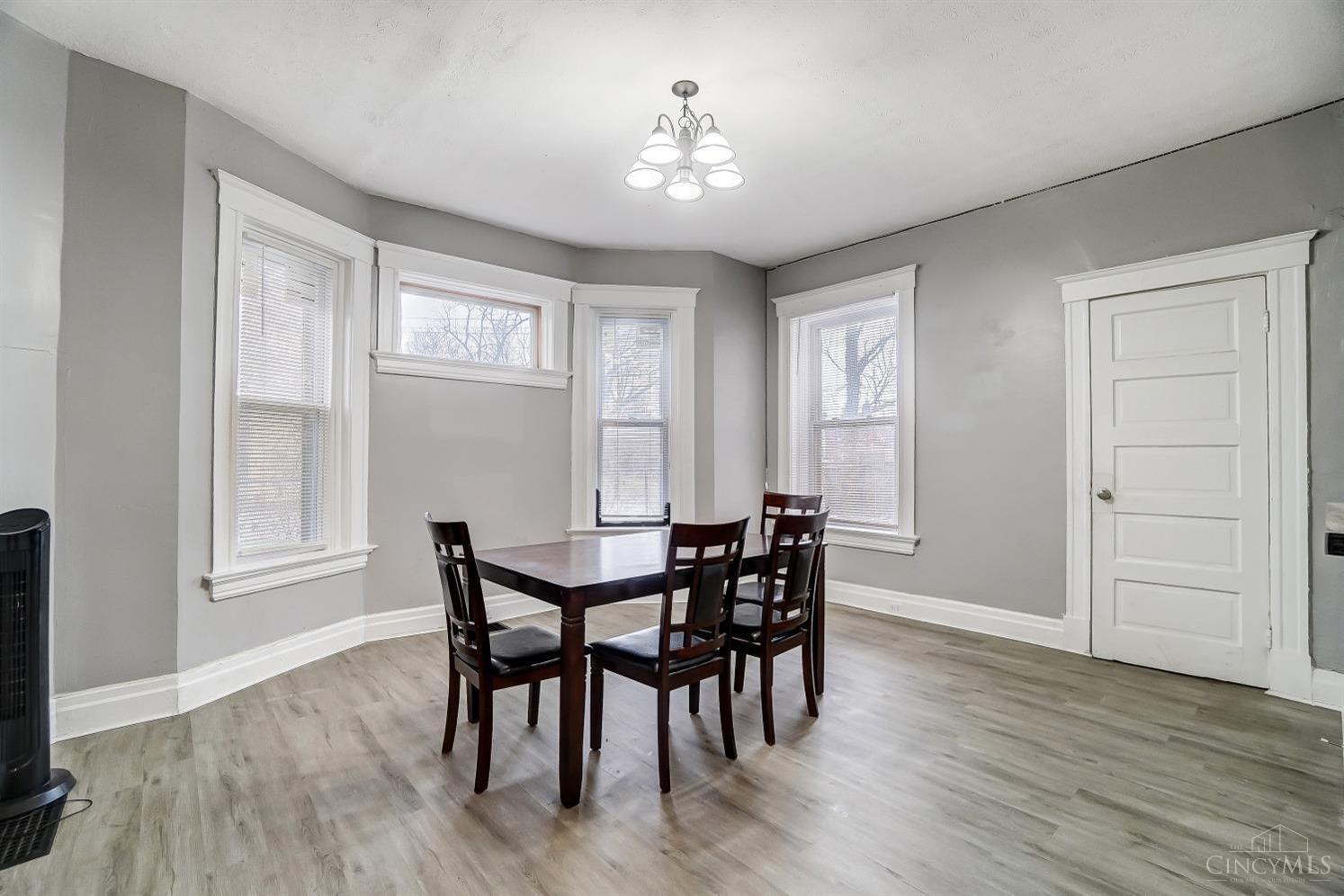 1609 Ruth Avenue Cincinnati, OH 45207 - Photo 10 of 29