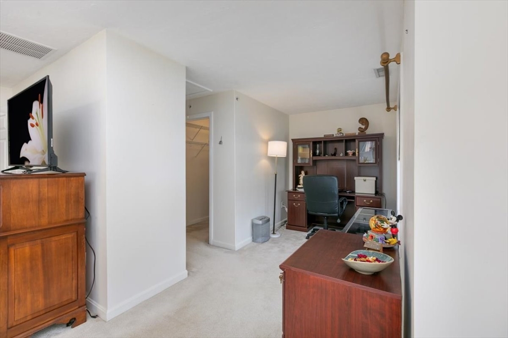 249 Salem Street, Unit 4 Reading, MA 01867 - Photo 19 of 38