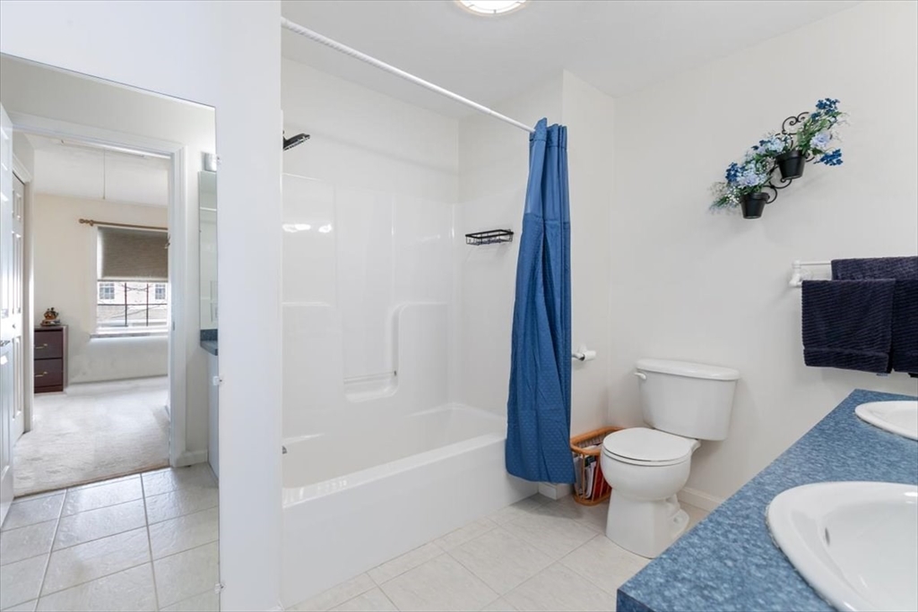 249 Salem Street, Unit 4 Reading, MA 01867 - Photo 23 of 38