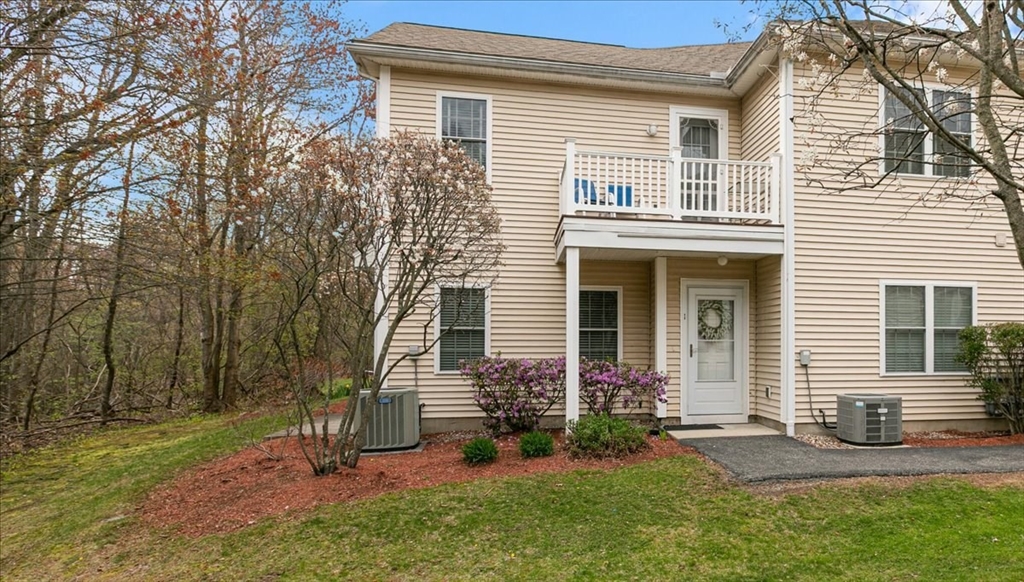 249 Salem Street, Unit 4 Reading, MA 01867 - Photo 35 of 38