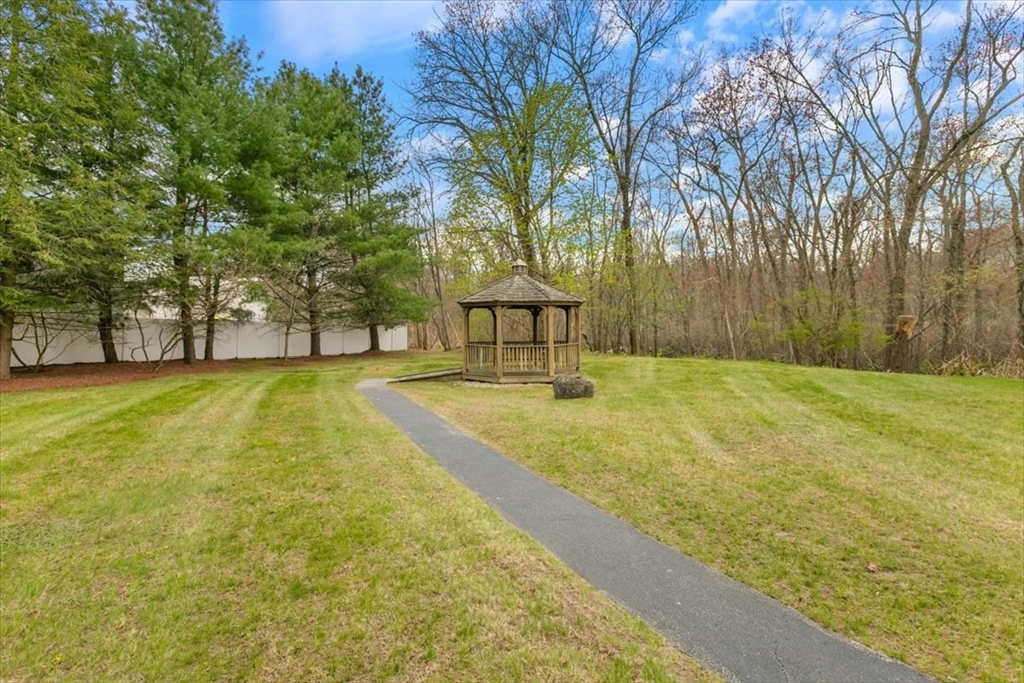 249 Salem Street, Unit 4 Reading, MA 01867 - Photo 37 of 38