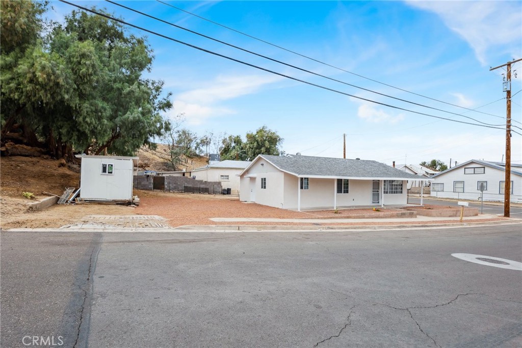 501 B Street Needles, CA 92363 - Photo 2 of 32 a view of houses with a street