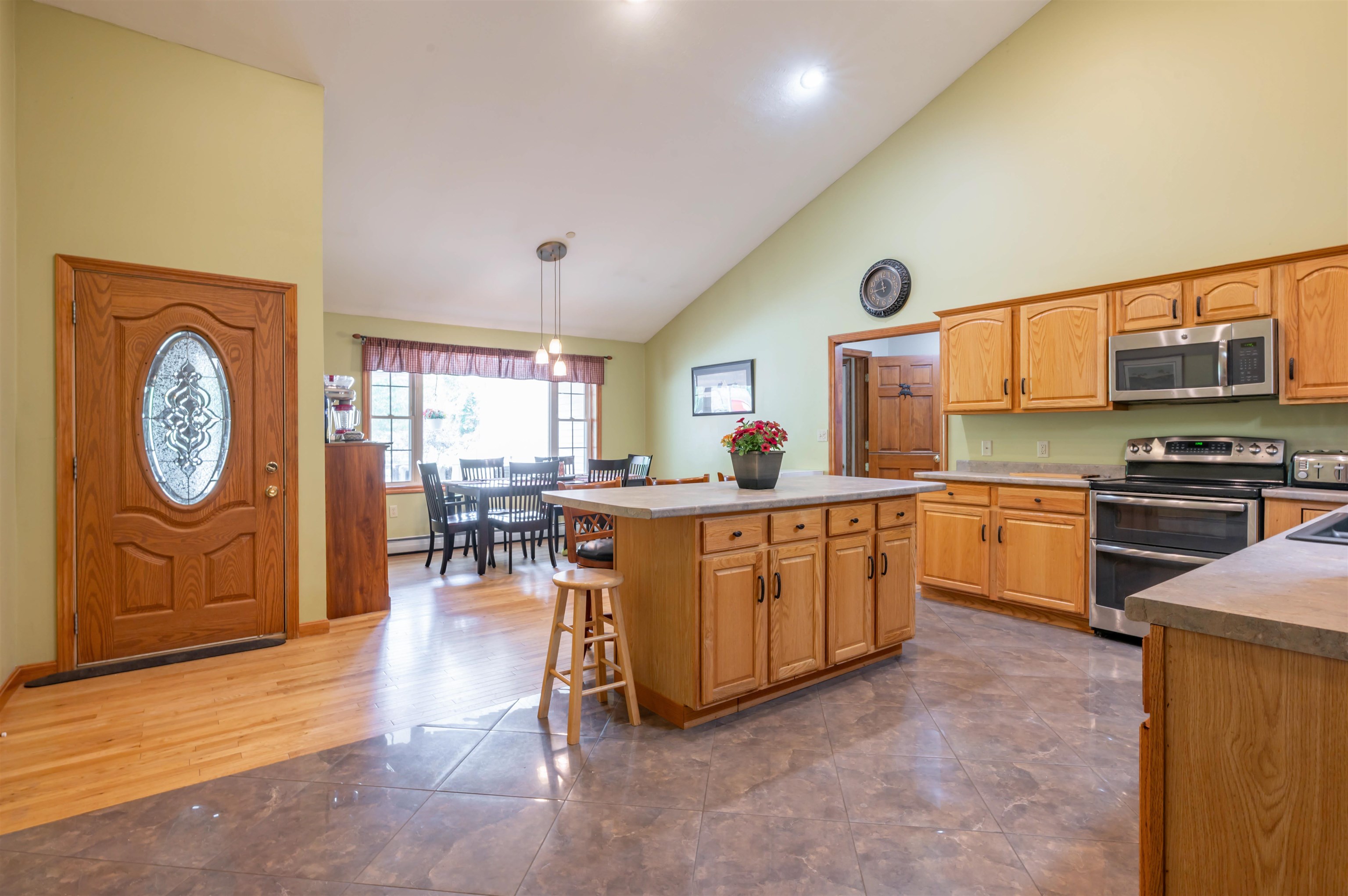 1060 River Road Weare, NH 03281 - Photo 6 of 35