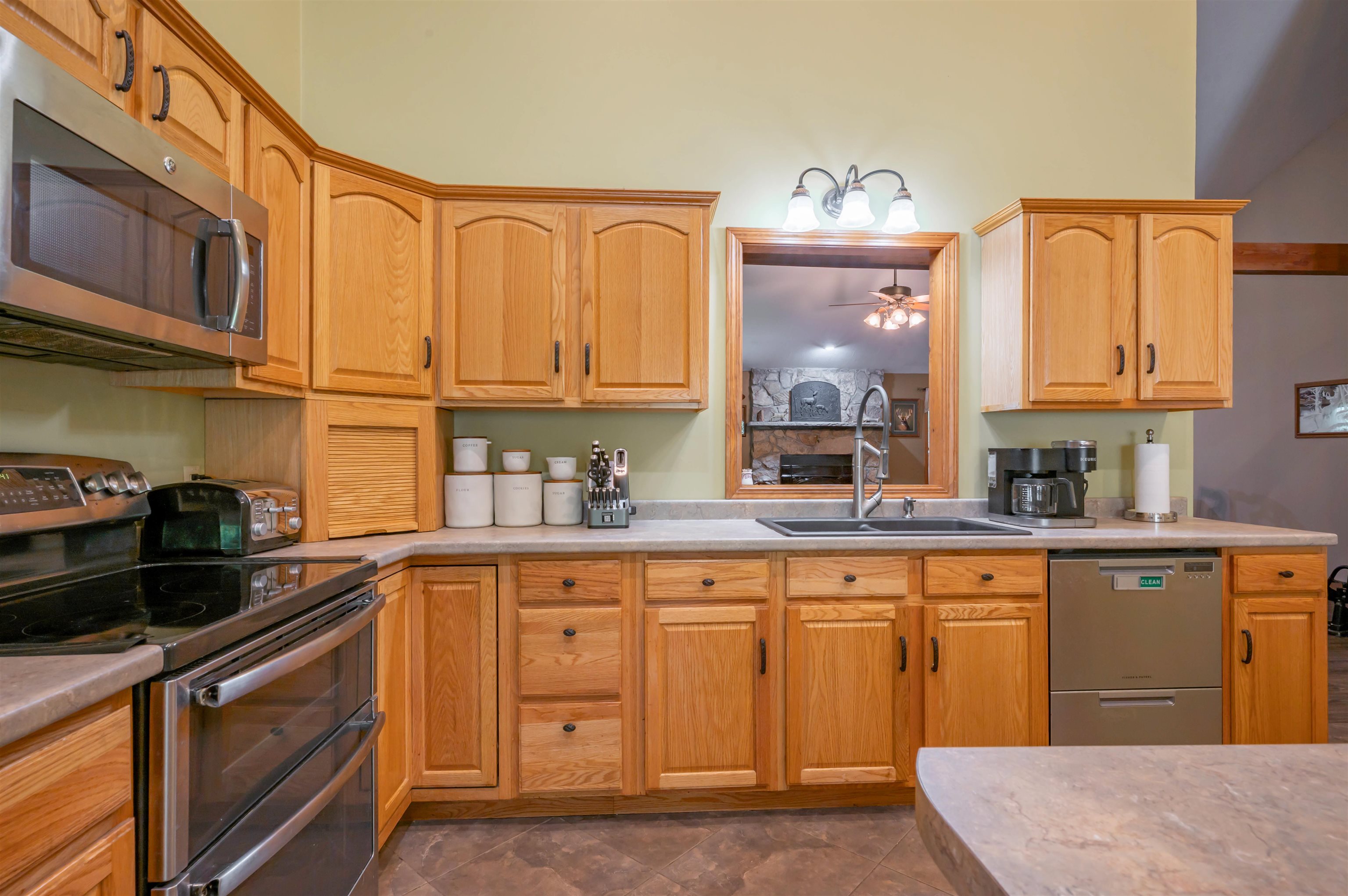 1060 River Road Weare, NH 03281 - Photo 9 of 35